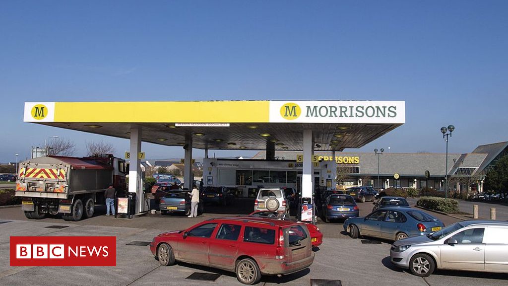 Morrisons cuts petrol price to below £1 a litre